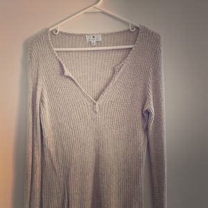 Lightweight sweater/Henley